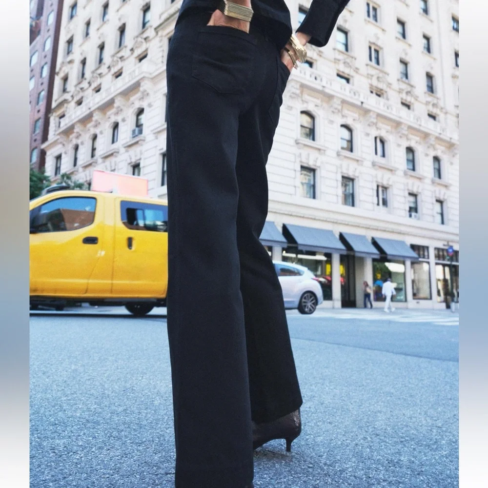 ZARA Mid Rise Bootcut Jeans - Picture 4 of 6